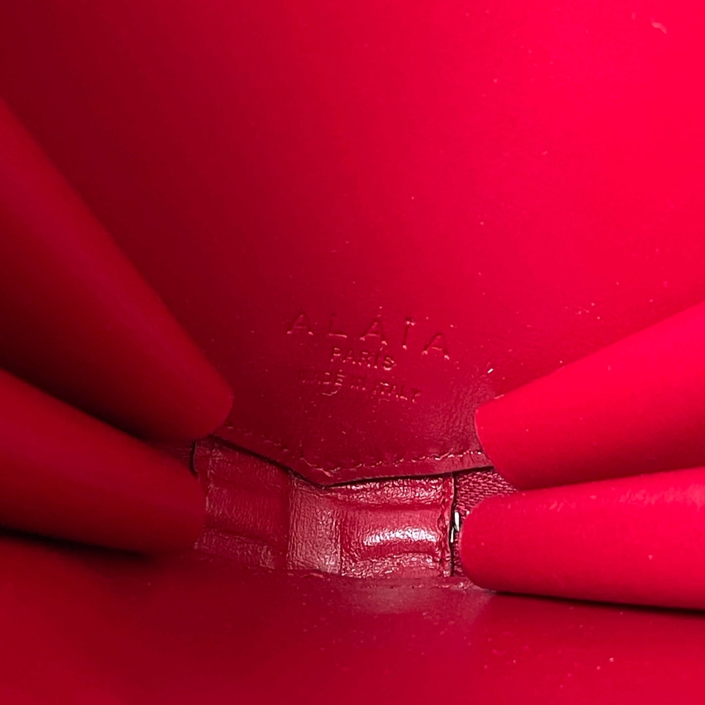 Alaïa Le Coeur Umhängetasche Rot
