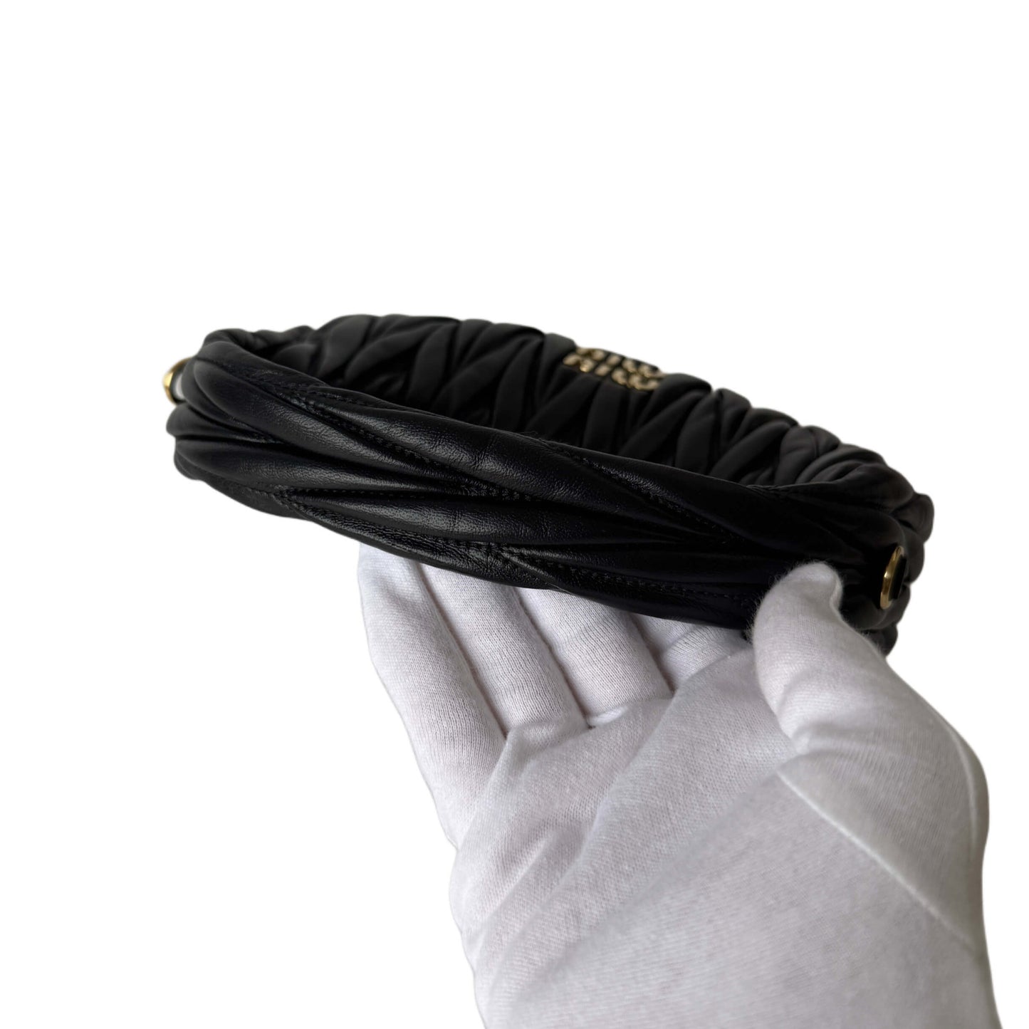 Miu Miu Wander Hobo Bag Small Schwarz