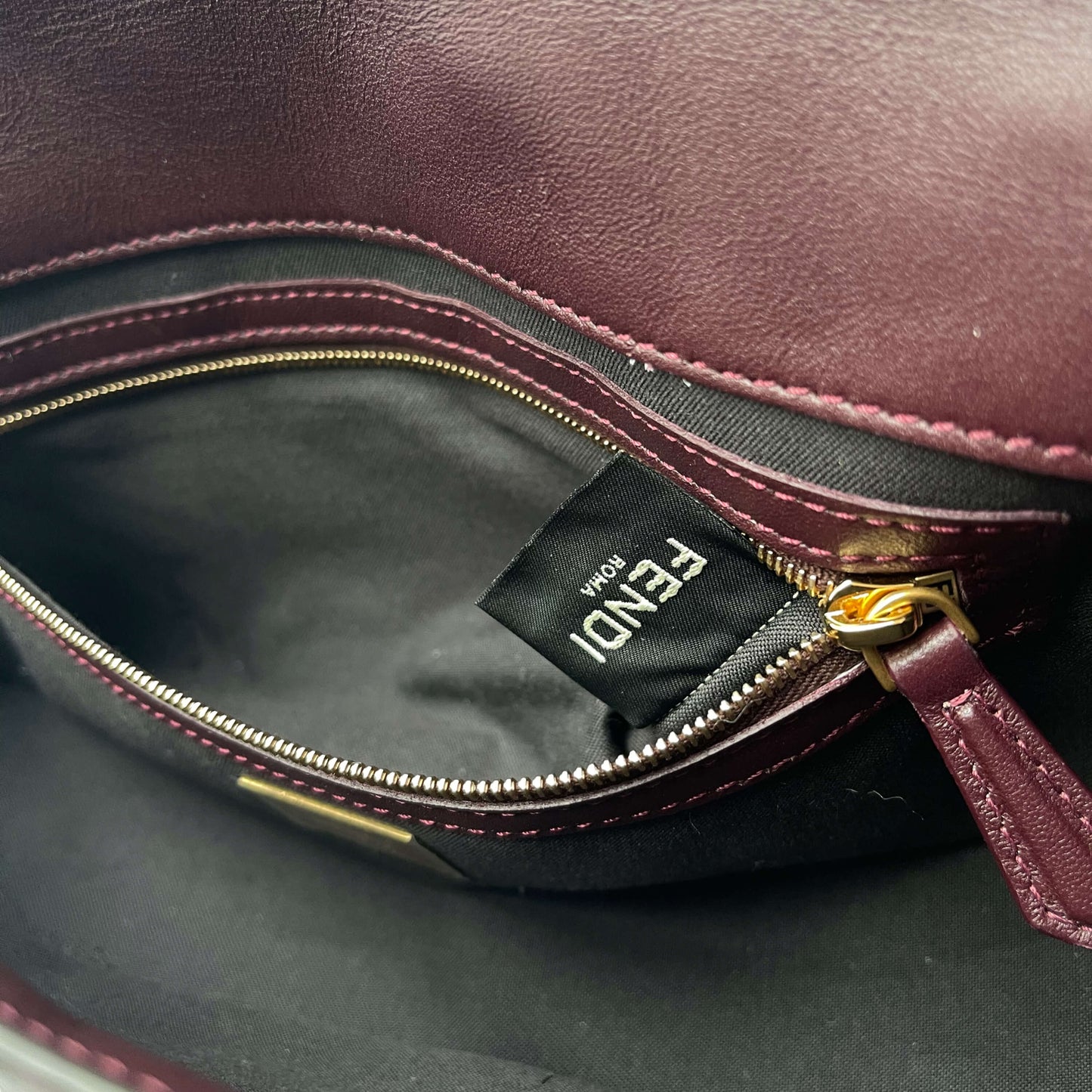 Fendi Baguette Tasche Bordeaux