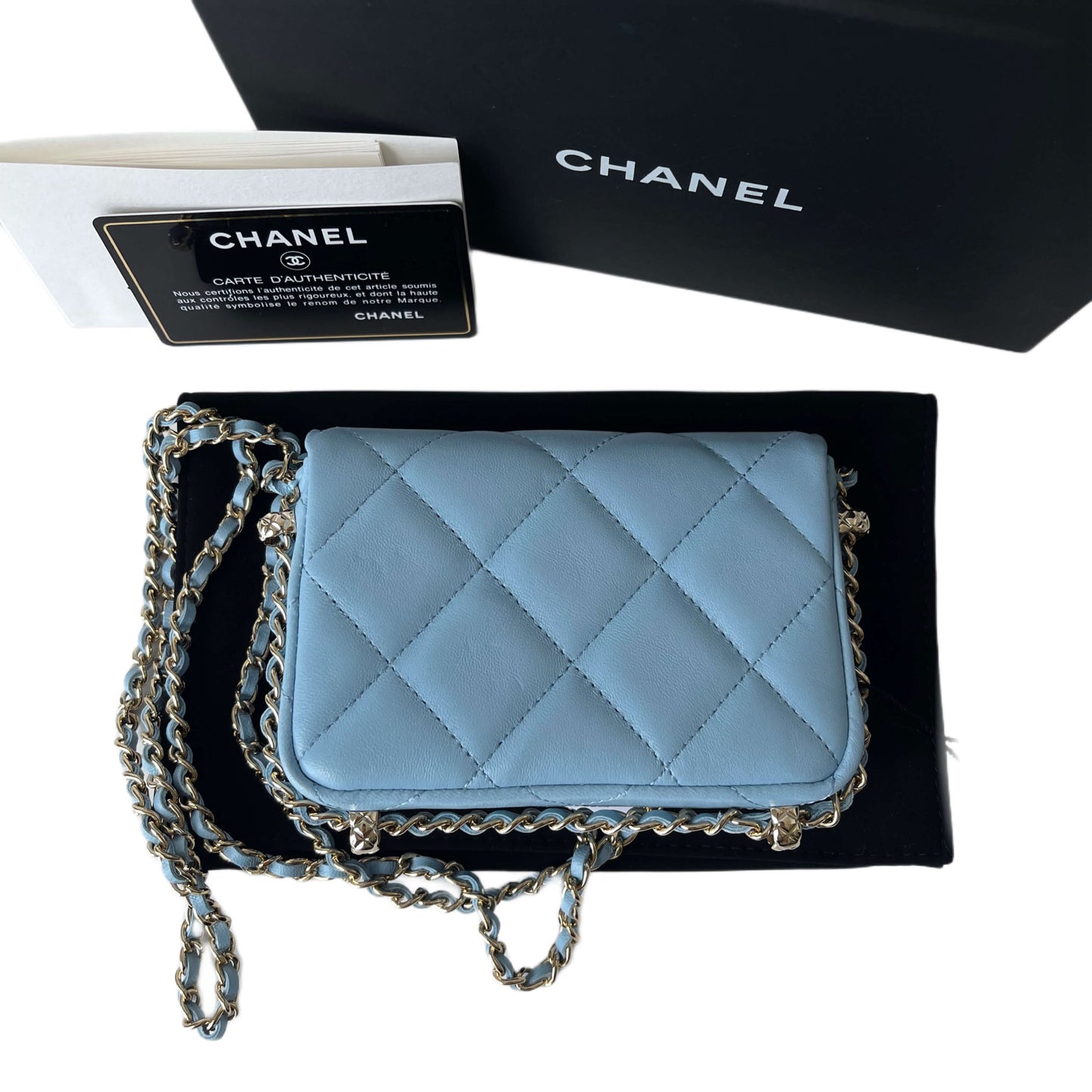 Chanel Wallet on Chain Lammleder Hellblau