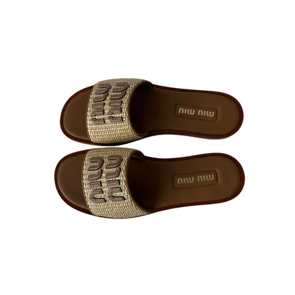 Miu Miu Raffia Logo Sandalen